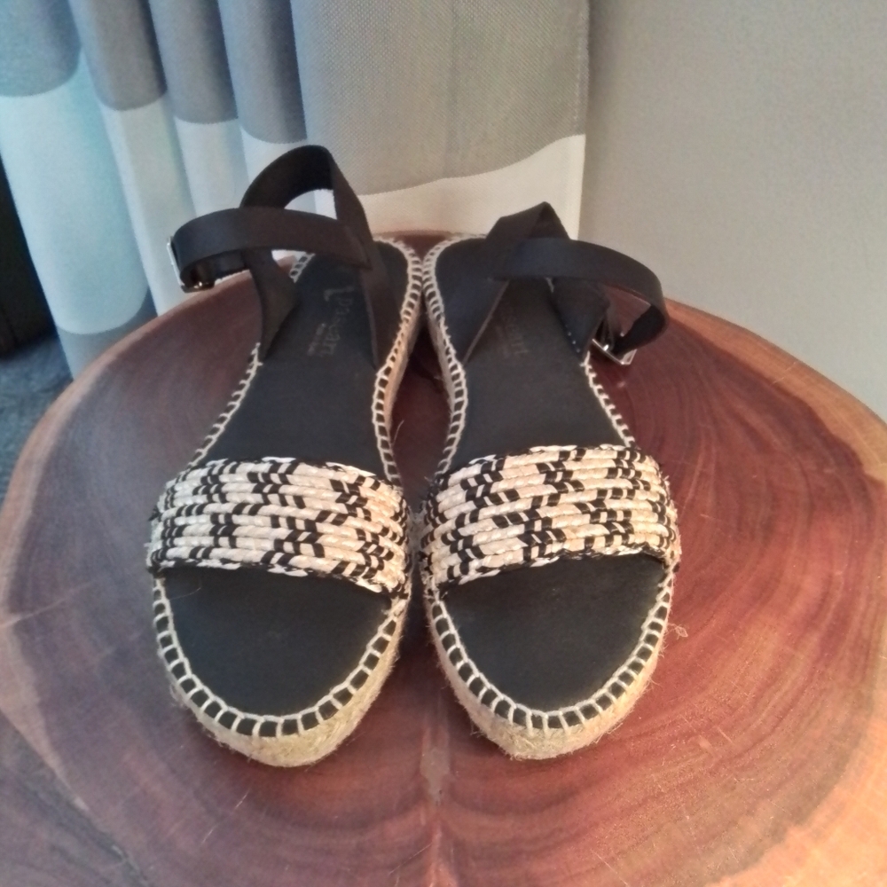 Paseart Black & Tan Interwoven Platform Espadrille Sandals - 39/8.5 US
